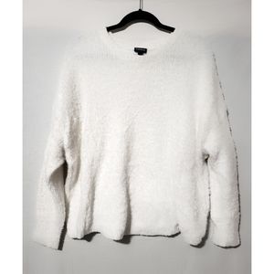 IVORY FUZZY KNIT CROP PULLOVER SWEATER